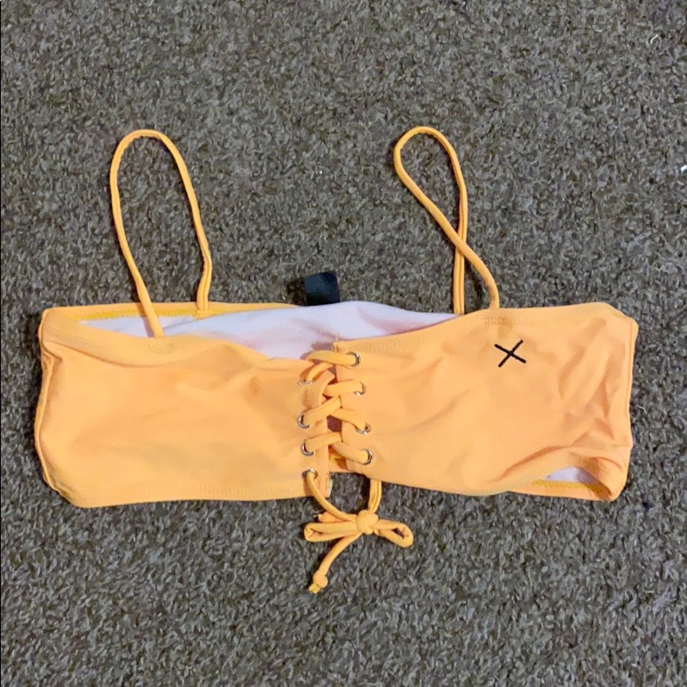 Bathing suit top